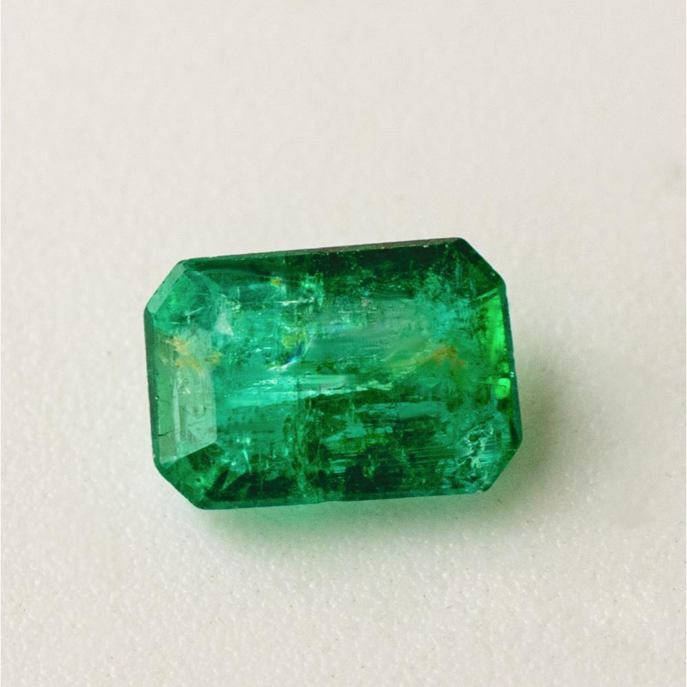 Emerald Gemstone | Green Emerald Cut | 1.25 Carats Minor-Oil | Custom Jewelry | Modern Gem Jewelry