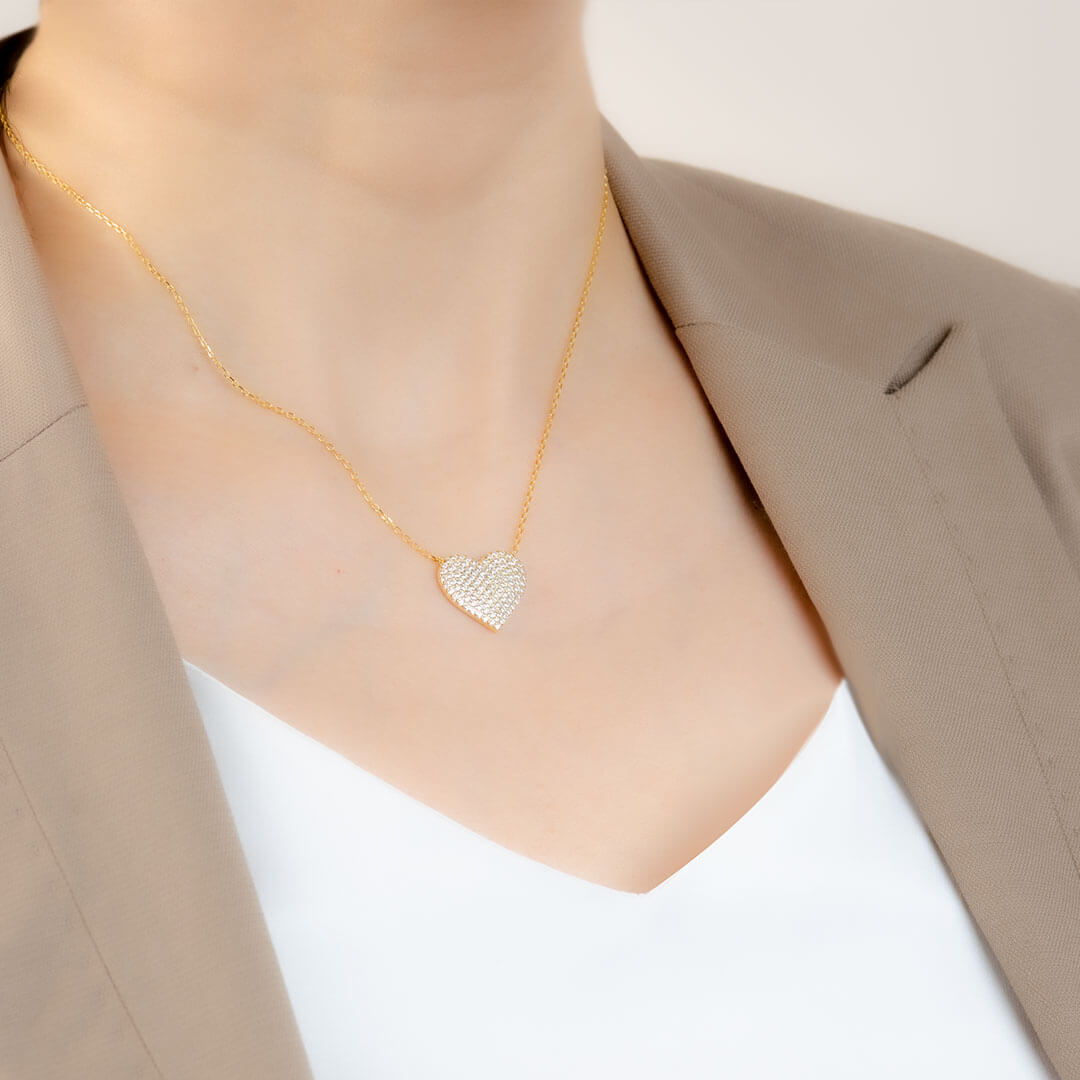 Elegant Love Pendant Necklace with Pavé Diamonds | Yellow Gold | Saratti