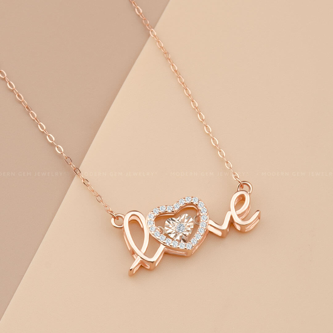 Heart-Shaped Love Necklace in 18K Rose Gold | Saratti