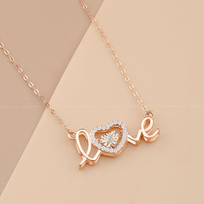 Heart-Shaped Love Necklace in 18K Rose Gold | Saratti