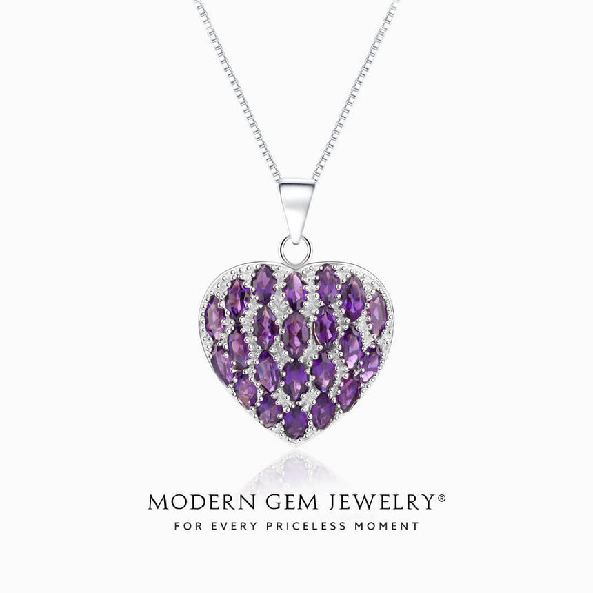 Elegant Amethyst Necklace in 18K White Gold | Saratti