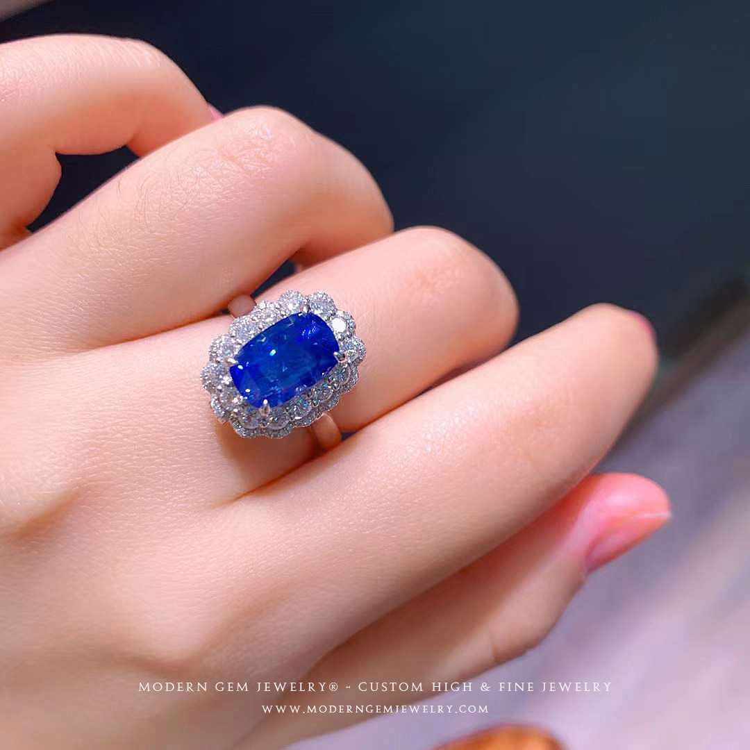 AIGS certified Halo Design Natural Sapphire Natural Diamonds Heirloom Ring - Modern Gem Jewelry