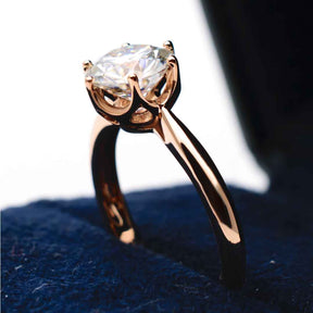 Stunning ROSIE Rose Gold Moissanite Ring Six Prongs | Modern Gem Jewelry | Saratti