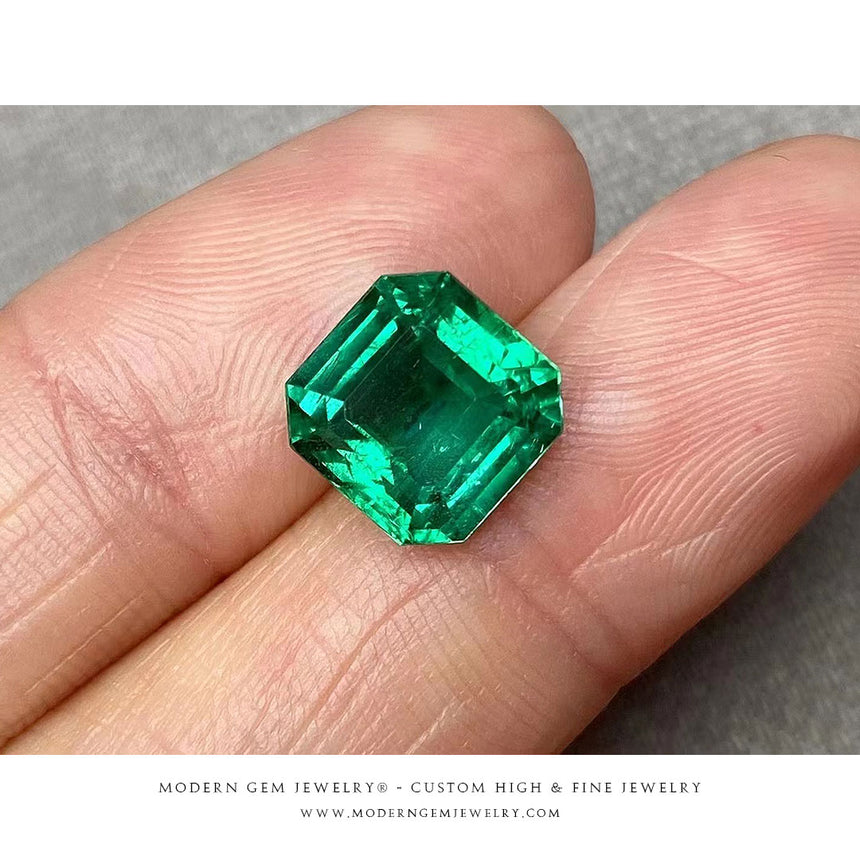 Emerald Gemstone | Emerald Cut Green GUILD Lab Certified | 3.38 Carats Minor-Oil | Custom Jewelry | Modern Gem Jewelry