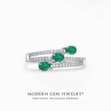 Emerald Birthstone Ring in 18K White Gold | Modern Gem Jewelry | Saratti 