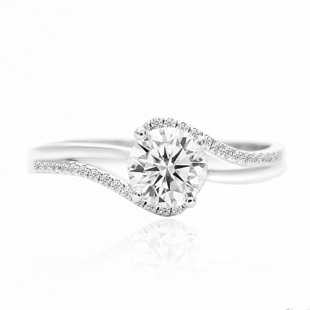NERA Split Shank Diamond Ring in White Gold | Modern Gem Jewelry | Saratti