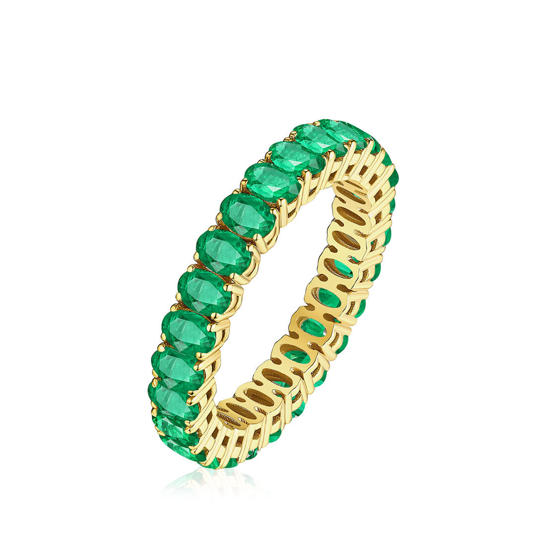 Emerald Infinity Ring in 18K Yellow Gold | Custom Made By Modern Gem Jewelry | Saratti 