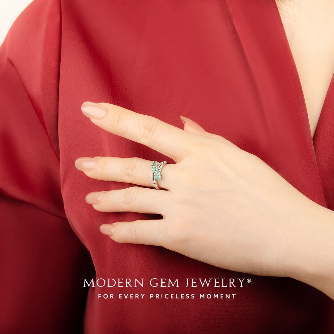 Green Emerald Birthstone Ring on Woman | Modern Gem Jewelry | Saratti 