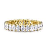 Oval Wedding Band with Diamonds in 18K Yellow Gold | Modern Gem Jewelry  | Saratti