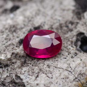 Ruby Gemstone | Oval Cut Purplish Red | Heated 0.94 Carats | Custom Jewelry | Modern Gem Jewelry