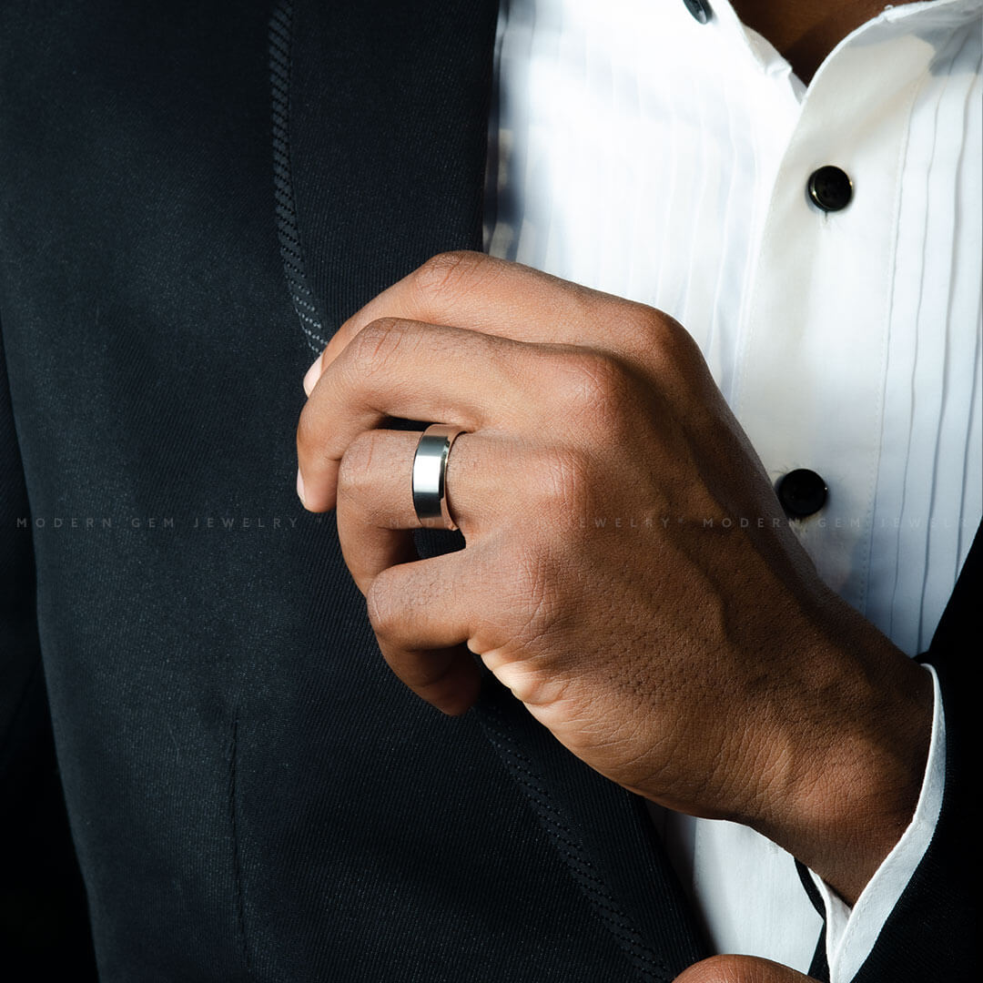 8mm Mens Wedding Band in Platinum | Custom Made Wedding Bands For Men | Modern Gem Jewelry | Saratti