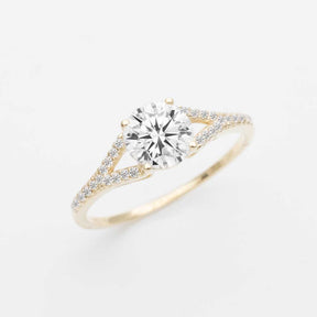 Fantastic Split Shank Engagement Ring in 18K Yellow Gold | Custom Diamond Engagement Rings | Modern Gem Jewelry | Saratti 
