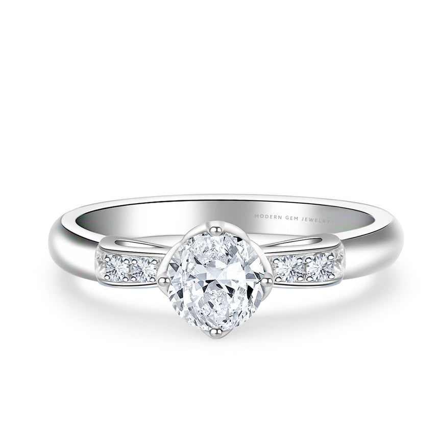 18K White Gold Oval Moissanite Engagement Ring 