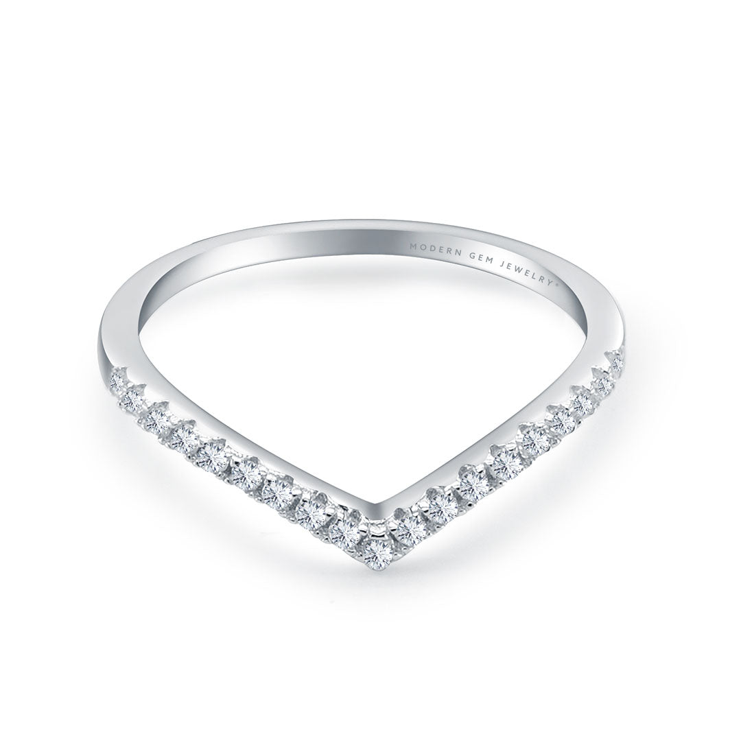 Curved diamond wedding band in 18K white gold, front view | SARATTI