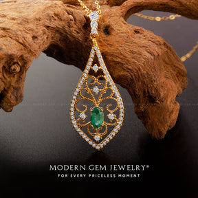 Vintage Style Emerald and Diamond Pendant | Saratti