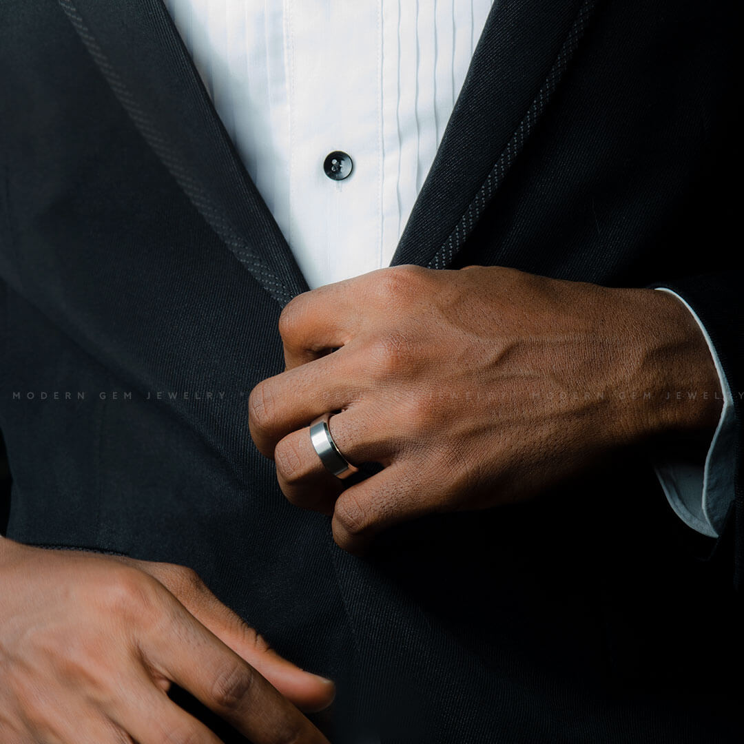8mm Mens Wedding Band in Platinum | Custom Made Wedding Bands For Men | Modern Gem Jewelry | Saratti