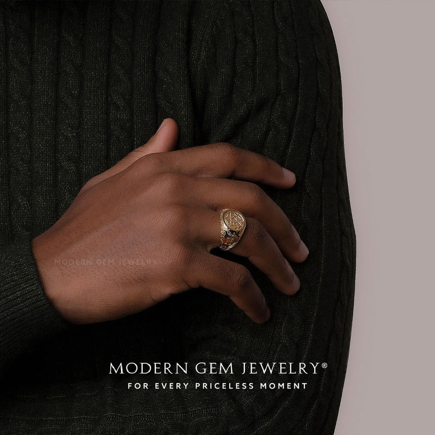 Mens Initial Ring in 18K Yellow Gold | Modern Gem Jewelry | Saratti