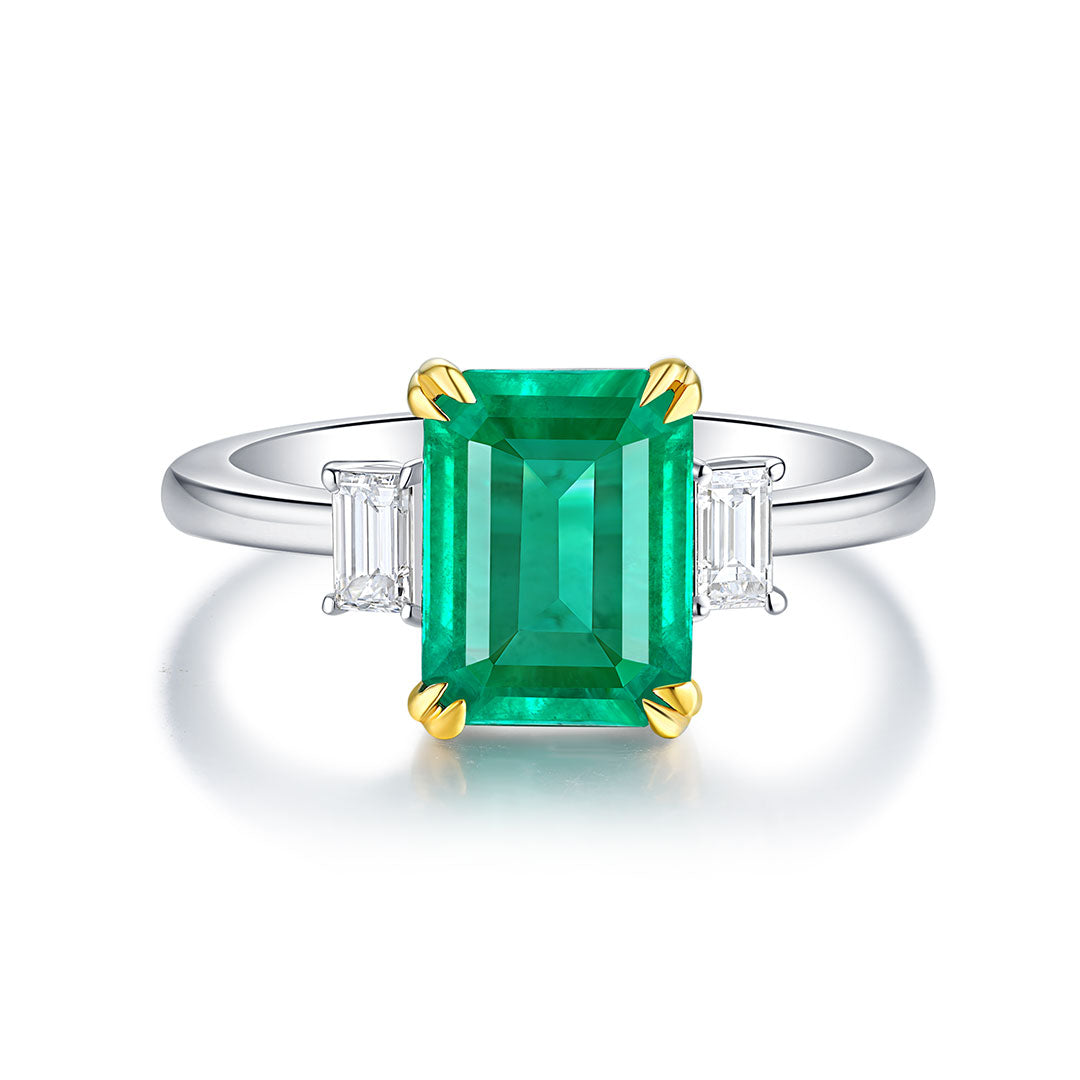 Emerald Birthstone Ring with Diamonds Three Stone Deisng in 18K White Gold | Custom Made Emerald Ring | Modern Gem Jewelry | Saratti