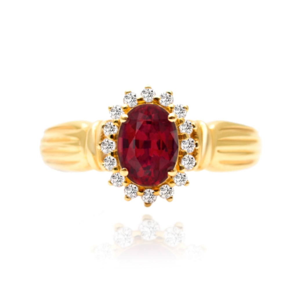 Vintage Ruby Rings in 18K Yellow Gold | Modern Gem Jewelry | Saratti 