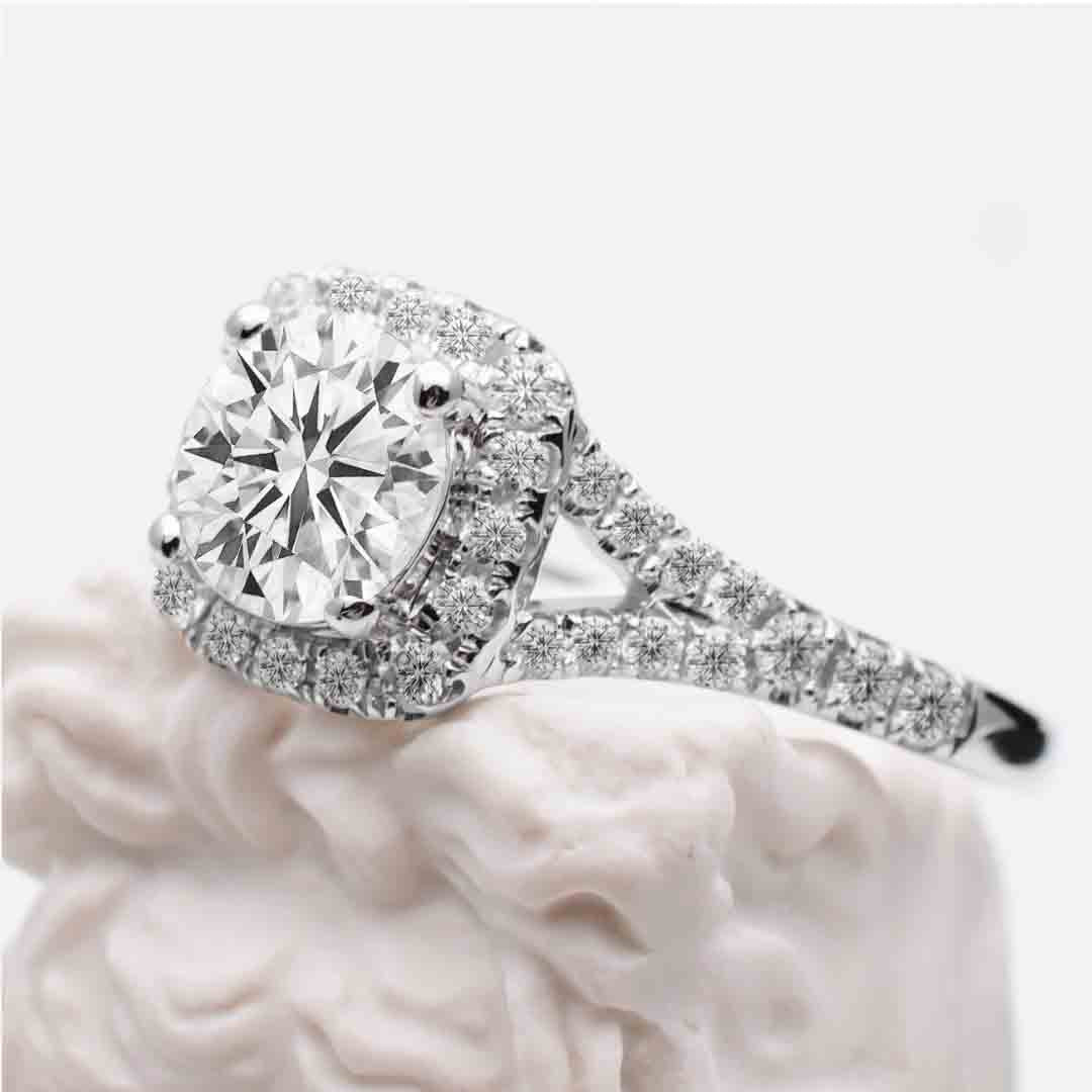 Gorgeous CORA Round Moissanite Halo White Gold Ring | Modern Gem Jewelry | Saratti